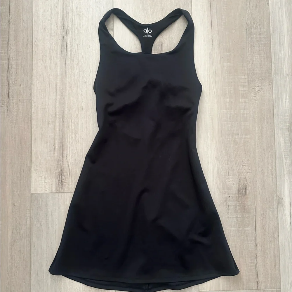 Alo dress - Picture 1 of 4